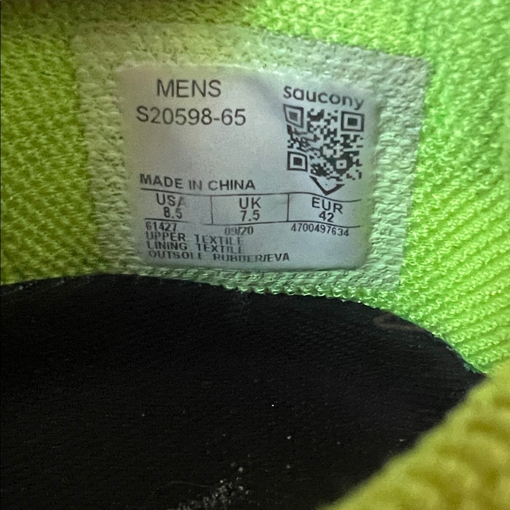 Saucony Endorphin Pro Men’s 8.5 running shoes
Top of the line in good shape - Picture 5 of 5